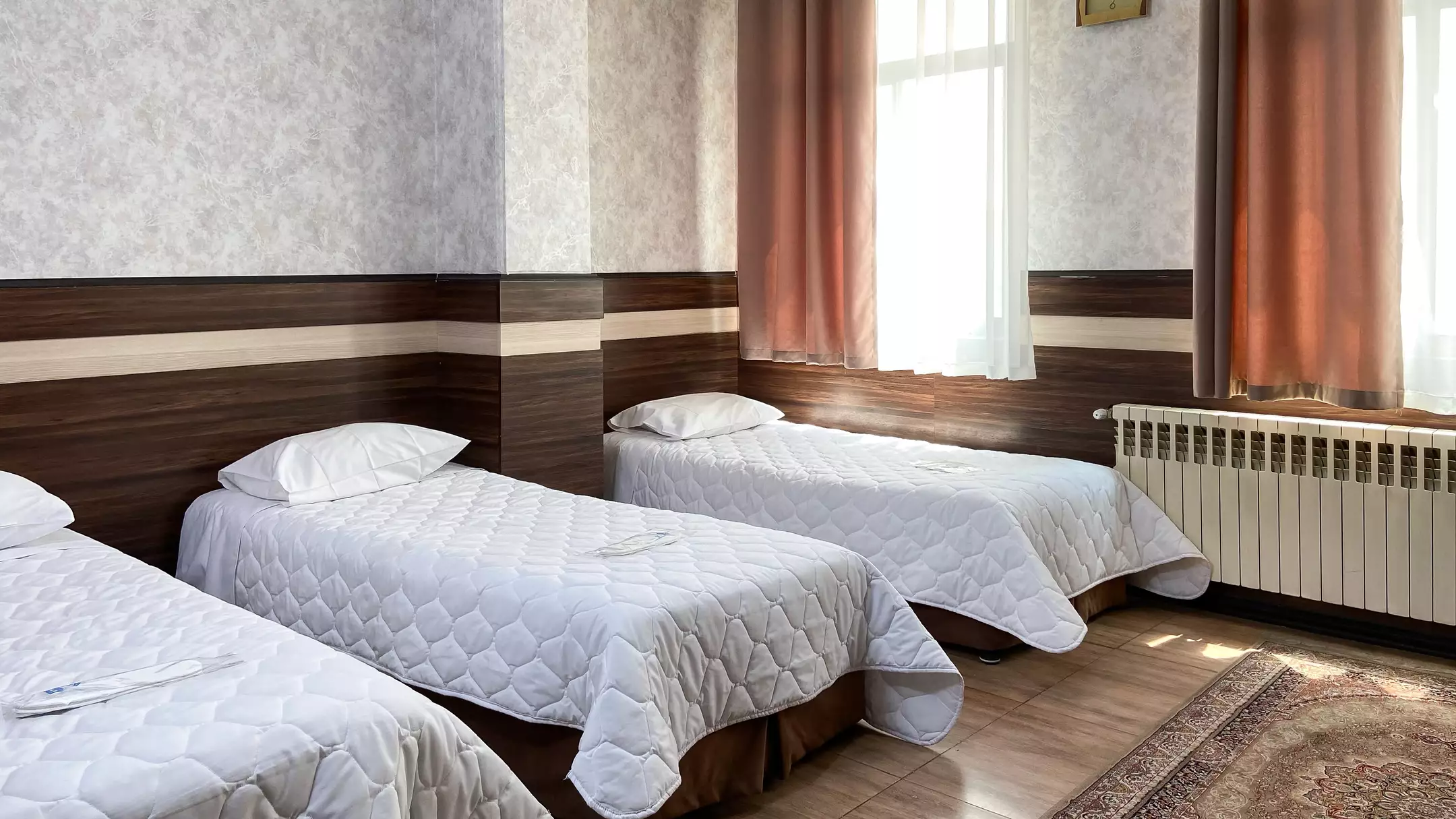 Alibaba https://cdn.alibaba.ir/ostorage/hotel-accommodation-images/6704d8752cf976539175f749_dfc6c8d7-4864-4cb4-9e6f-e9f72da68398_پنج تخته (2).webp